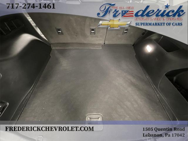 Photo of 2022 Oxford White Ford Edge