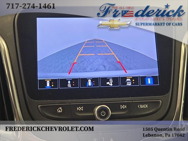 Photo of 2022 Silver Ice Metallic Chevrolet Equinox