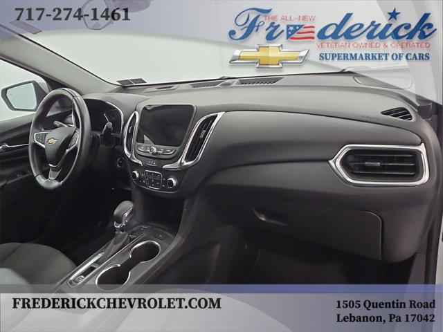 Photo of 2022 Silver Ice Metallic Chevrolet Equinox
