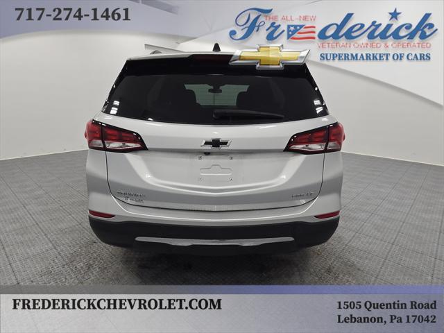 Photo of 2022 Silver Ice Metallic Chevrolet Equinox
