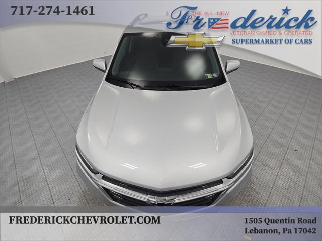 Photo of 2022 Silver Ice Metallic Chevrolet Equinox