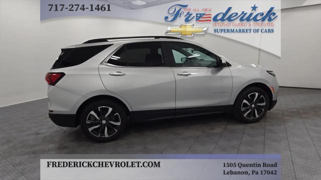 Photo of 2022 Silver Ice Metallic Chevrolet Equinox