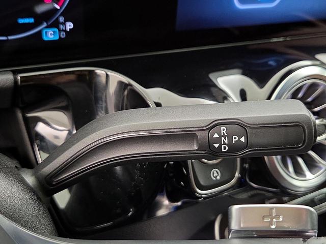 Photo of 2024 Gray Mercedes-Benz GLA 250