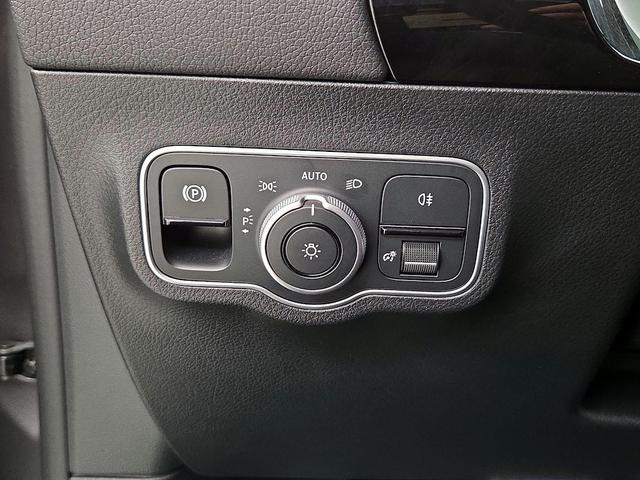 Photo of 2024 Gray Mercedes-Benz GLA 250