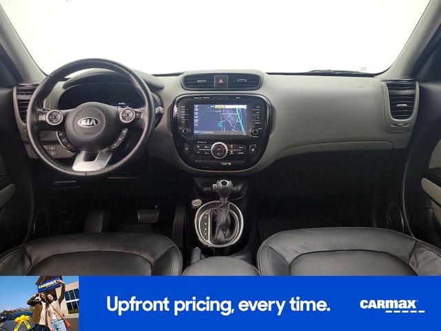 Photo of 2019 White Kia Soul