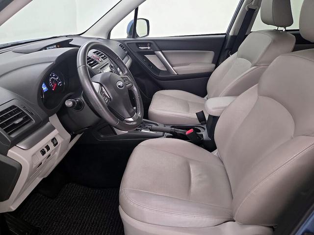 Photo of 2015 Blue Subaru Forester