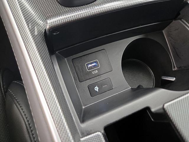 Photo of 2023 White Hyundai SANTA FE HEV