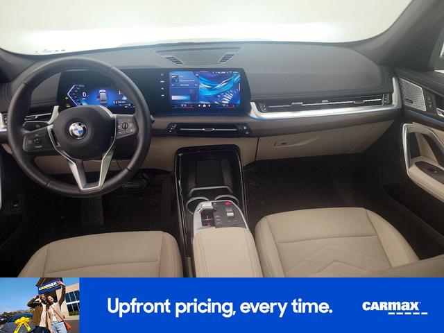 Photo of 2025 Gray BMW X1