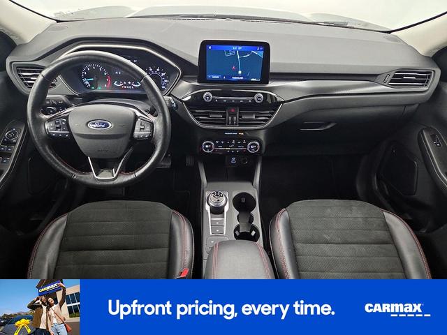 Photo of 2021 Black Ford Escape