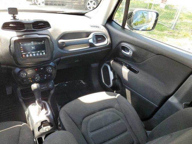 Photo of 2020 Black Clearcoat Jeep Renegade