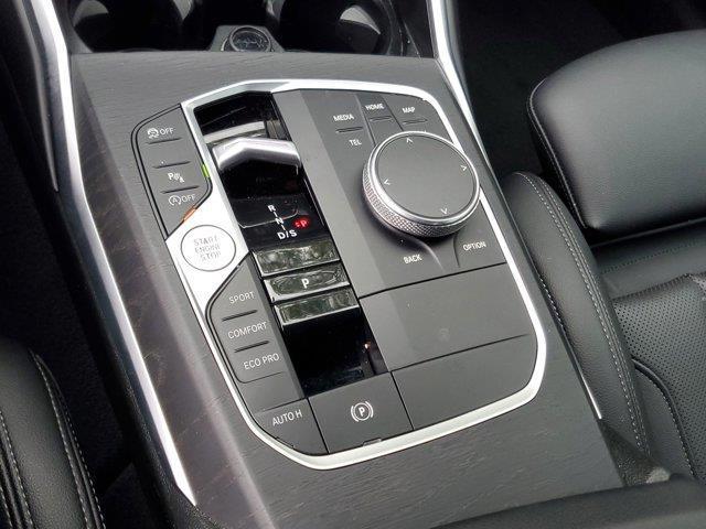 Photo of 2024 Mineral White Metallic BMW 330