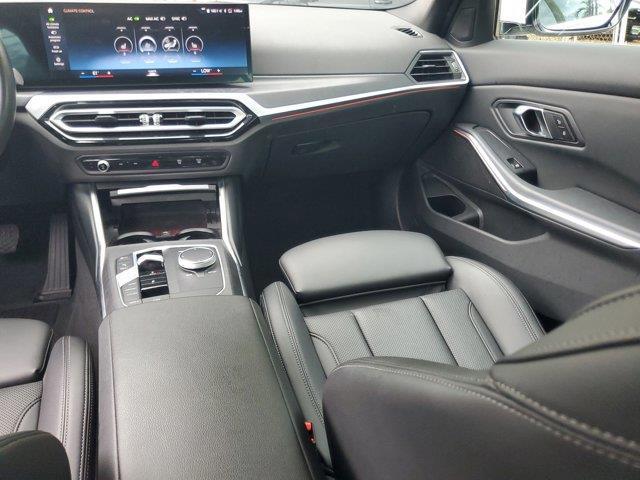 Photo of 2024 Mineral White Metallic BMW 330