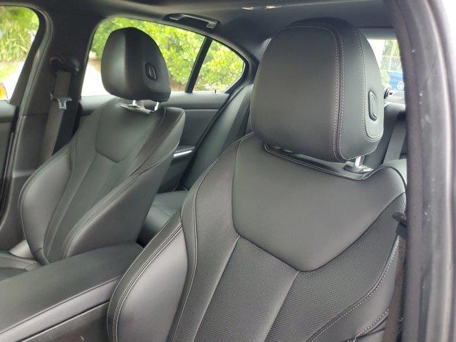 Photo of 2024 Mineral White Metallic BMW 330