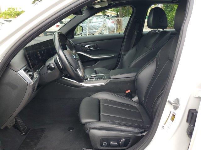Photo of 2024 Mineral White Metallic BMW 330