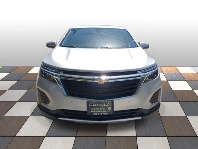 Photo of 2022 Silver Ice Metallic Chevrolet Equinox