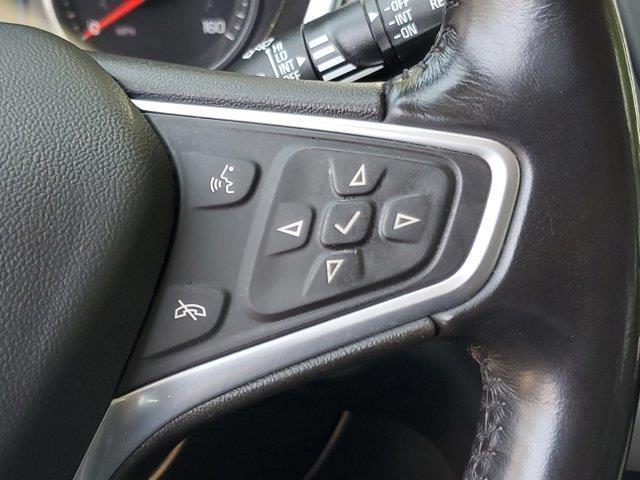 Photo of 2022 Silver Ice Metallic Chevrolet Equinox