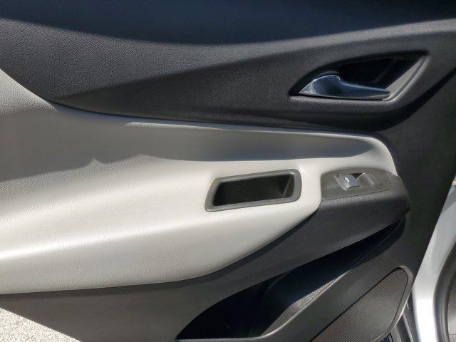 Photo of 2022 Silver Ice Metallic Chevrolet Equinox