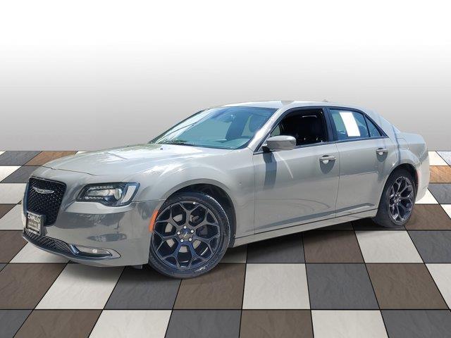 2019 Chrysler 300