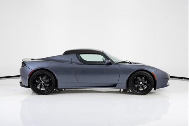 Photo of 2010 Thunder Grey Tesla Roadster