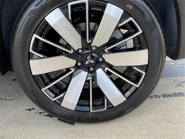 Photo of 2025 Red Diamond Mitsubishi Outlander