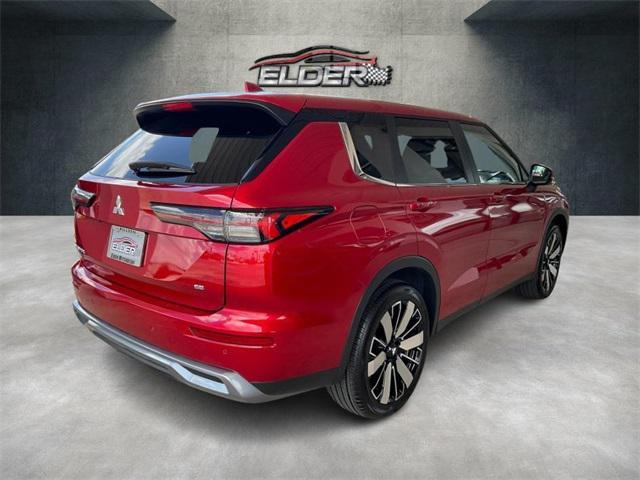 Photo of 2025 Red Diamond Mitsubishi Outlander
