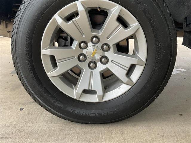 Photo of 2021 Summit White Chevrolet Colorado