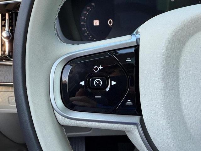 Photo of 2026 Crystal White Pearl Volvo XC90 Plug-In Hybrid