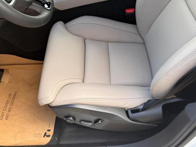 Photo of 2026 Crystal White Pearl Volvo XC90