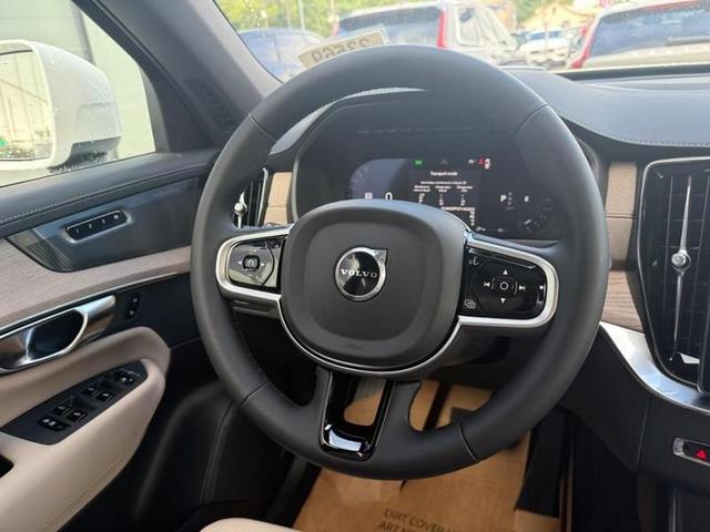 Photo of 2026 Crystal White Pearl Volvo XC90