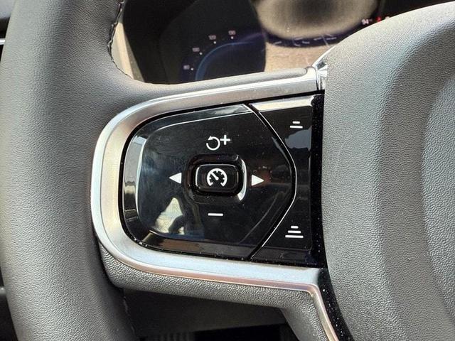 Photo of 2025 Onyx Black Volvo S60
