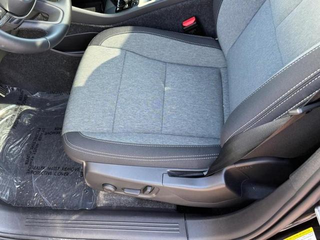 Photo of 2025 Onyx Black Volvo XC40