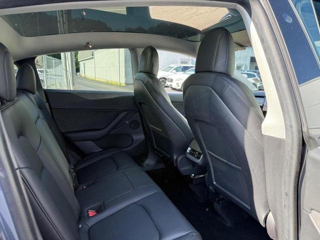 Photo of 2021 Midnight Silver Tesla Model Y