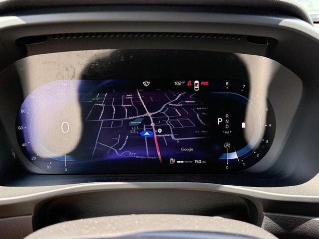 Photo of 2025 Crystal White Pearl Volvo XC40