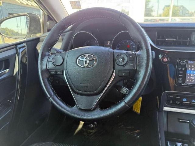 Photo of 2017 Black Sand Pearl Toyota Corolla iM