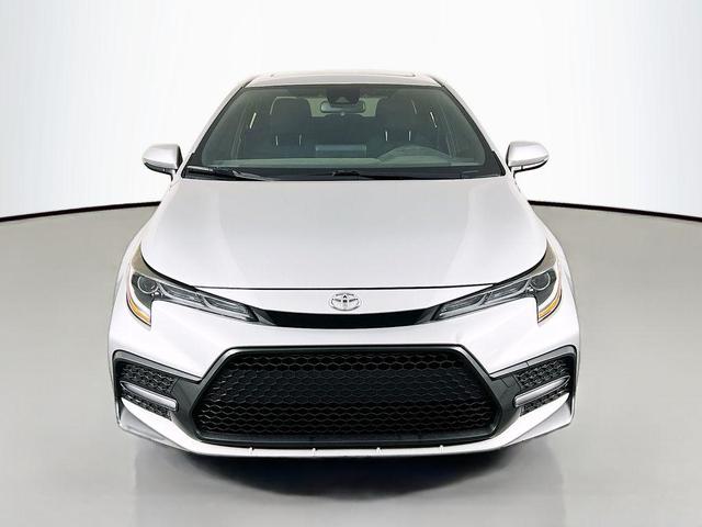 Photo of 2022 Classic Silver Metallic Toyota Corolla