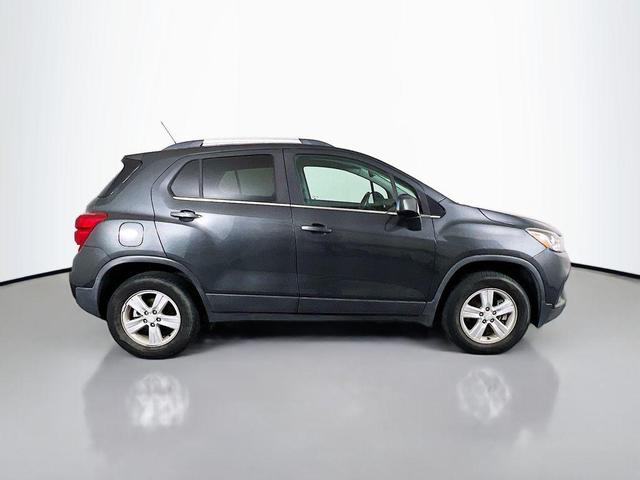 Photo of 2019 Nightfall Gray Metallic Chevrolet Trax
