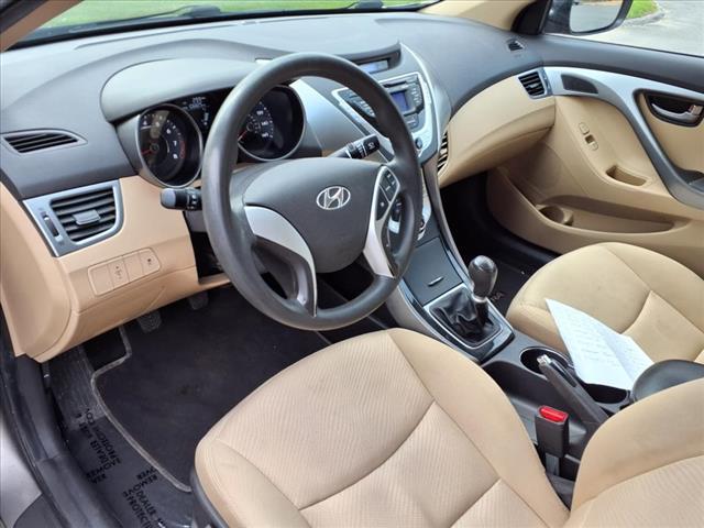 Photo of 2012 Beige Hyundai ELANTRA