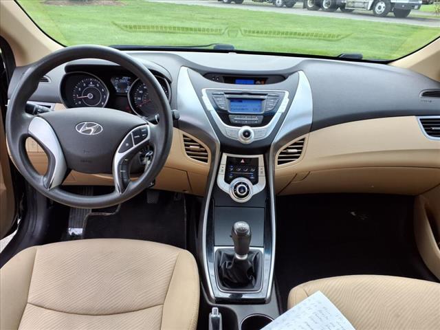 Photo of 2012 Beige Hyundai ELANTRA