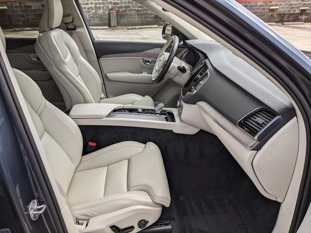 Photo of 2023 Denim Blue Metallic Volvo XC90 Recharge Plug-In Hybrid