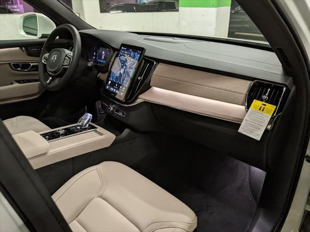 Photo of 2025 White Pearl Volvo XC90 Plug-In Hybrid