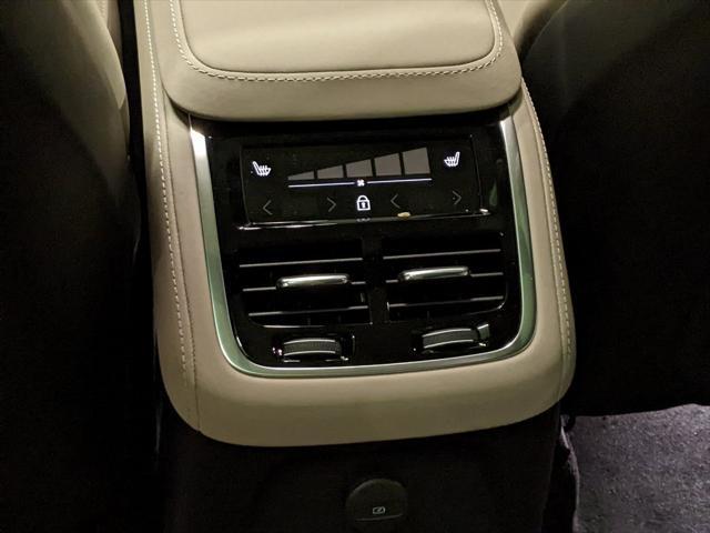 Photo of 2025 White Pearl Volvo XC90 Plug-In Hybrid