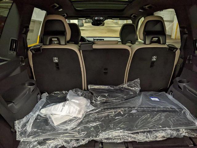 Photo of 2025 Onyx Black Volvo XC90