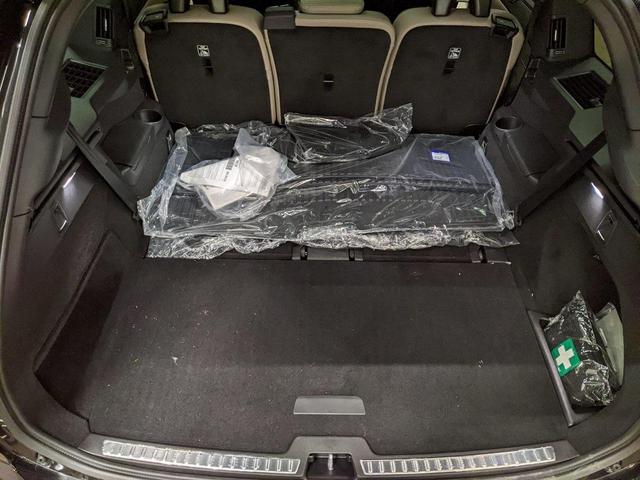 Photo of 2025 Onyx Black Volvo XC90