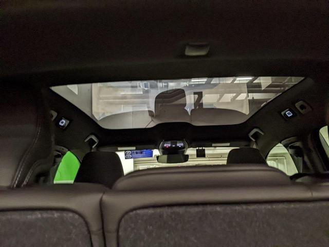 Photo of 2024 Blue Volvo C40 Recharge Pure Electric