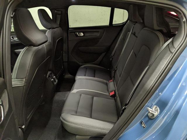 Photo of 2024 Blue Volvo C40 Recharge Pure Electric