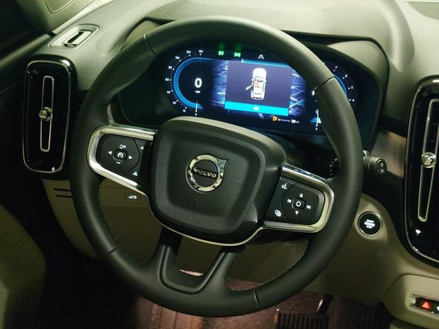 Photo of 2025 Sage Volvo XC40