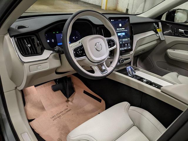 Photo of 2026 Gray Volvo XC60