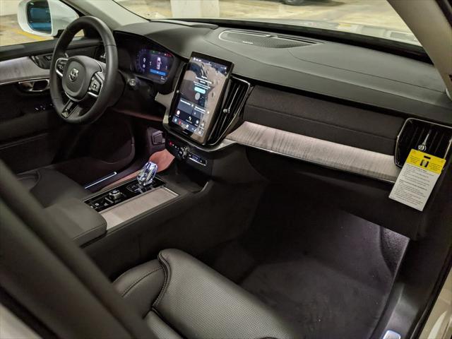 Photo of 2025 White Pearl Volvo XC90 Plug-In Hybrid