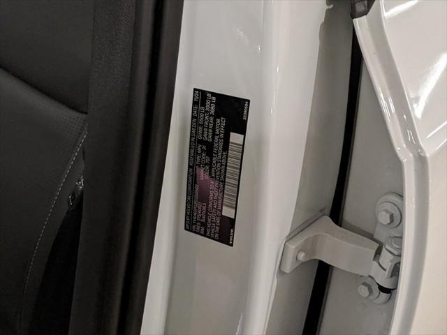 Photo of 2025 White Pearl Volvo XC90 Plug-In Hybrid