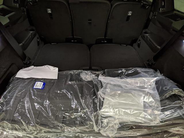 Photo of 2025 White Pearl Volvo XC90 Plug-In Hybrid